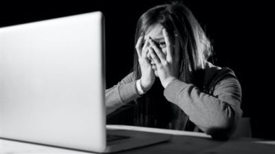 السجن 5 سنوات للمتهم بـ ابتزاز سيدة وتهديدها في الشرقية