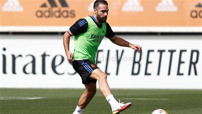 موقف كارفخال من المشاركة في أولى مباريات ريال مدريد بالدوري الإسباني