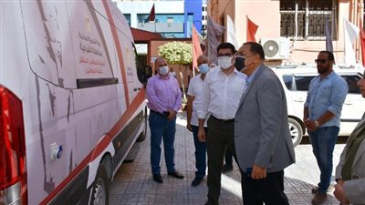 تشغيل أول مركز تكنولوجي متنقل لتقديم الخدمات الحكومية بالشرقية «صور»