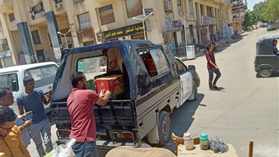 ضبط 140 كيلو مواد غذائية مجهولة المصدر بأسوان