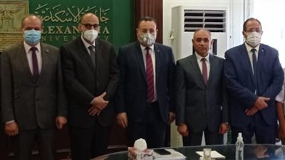 قنصوة يستعرض ملامح إنشاء مزرعة جامعة الإسكندرية بالوادي الجديد