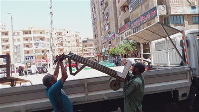 رفع 1079 إشغال طريق وإزالة 8 حالات تعد على الأراضي الزراعية بالبحيرة