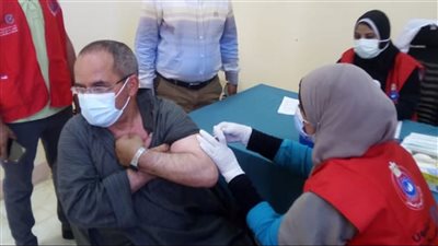 رقم قياسي.. الصحة تعلن تطعيم 100 ألف مواطن بلقاح فيروس كورونا اليوم الخميس