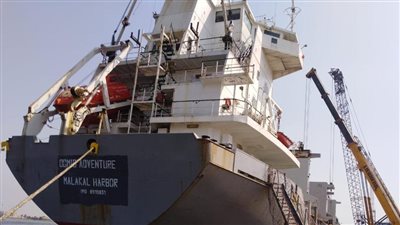 تفريغ 4290 طن رخام وتداول 26 سفينة بموانئ بورسعيد