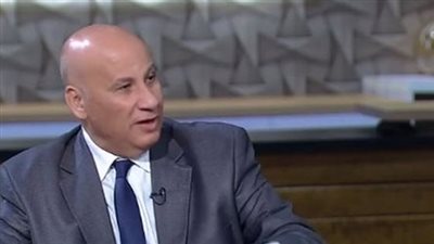 بعد تناول الحشرات.. استشاري يوضح سبب السلوكيات الغريبة على السوشيال ميديا