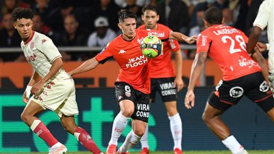 موناكو يسقط أمام لوريان في الدوري الفرنسي