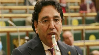 برلماني يتقدم بطلب إحاطة لرئيس الوزراء بشأن الباعة الجائلين والأسواق العشوائية 