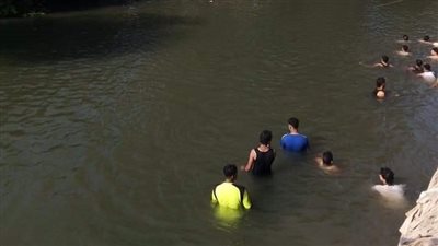 انتشال جثة طالب غرق في مياه ترعة بالدقهلية