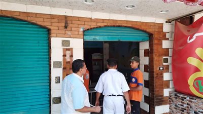 استجابة للمواطنين.. إغلاق محل كشري غير مرخص بشبرا الخيمة 