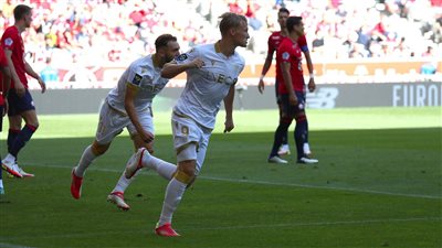 ليل حامل اللقب يسقط برباعية أمام نيس في الدوري الفرنسي 