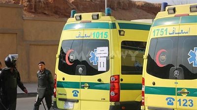 إصابة 7 أشخاص إثر تصادم سيارتين بأسوان