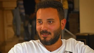 المخرج معتز حسام يعيش حالة من الانتعاش الفني ويجمع بين السينما والدراما