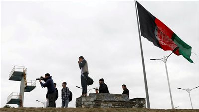 فوضى الهروب من طالبان.. ماذا يحدث في مطار كابول؟ (فيديو)