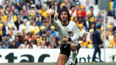 تعرف على أبرز أرقام وإنجازات الراحل الألماني جيرد مولر