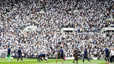 مستشار رئيس الجمهورية للصحة يكشف موعد عودة الجماهير للملاعب