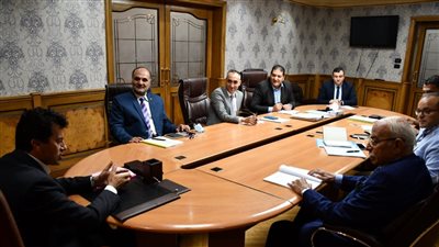 وزير الرياضة يجتمع مع اللجنة العلمية لبحث سبل نتاج المشروع القومي للموهبة والبطل الأولمبي