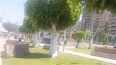 إقبال ملحوظ على كورنيش النيل بالمنيا | فيديو