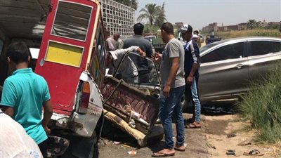 إصابة 6 أشخاص في حادث تصادم بقرية الخزان بالبحيرة