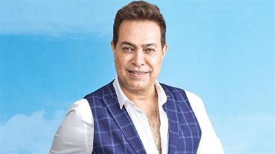 حكيم: شايل الأغنية الشعبية على كتفي وبلف بيها.. والمهرجانات عجبت الشباب عشان موضة | حوار