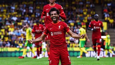 أسطورة ليفربول: الجميع يريد بقاء محمد صلاح داخل النادي