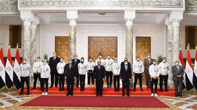 هشام حطب: تكريم الرئيس السيسي أبلغ رد على المشككين ولا ننظر إلى الوراء | فيديو