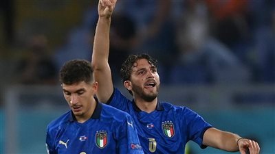 يوفنتوس يحسم صفقة لوكاتيلي من ساسولو