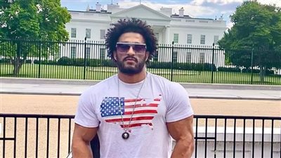 أحمد الحلواني بودي جارد في فيلم 200 جنيه