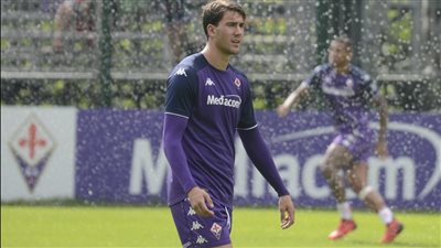 توتنهام وأتلتيكو مدريد مهتمان بالتعاقد مع مهاجم فيورنتينا 