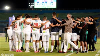 لاعبو الزمالك يخوضون مباراة ترفيهية لرفع الضغوط عنهم في مشوار الدوري