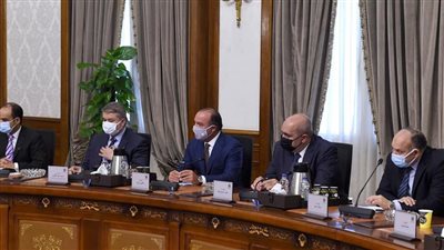 تعرف على أبرز 5 أسماء تستطيع قيادة اتحاد الصناعات خلفا للمهندس محمد السويدي