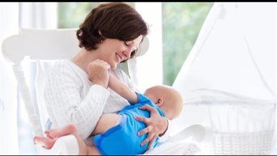 النوم 8 ساعات.. 5 نصائح للأمهات المرضعات يجب الأخذ بهن