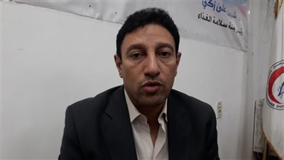 نقيب البيطريين: هناك 300 مرض ينقل من الحيوان للإنسان 