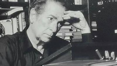 في ذكرى ميلاده.. أنيس منصور الصحفي الفيلسوف والأديب الشامل