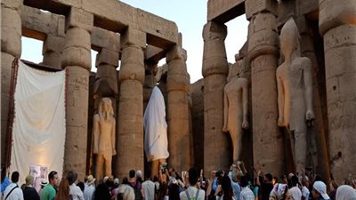 الصحة تلبي مطالب المرشدين السياحيين وتتيح لهم التسجيل للتطعيم ضد كورونا 