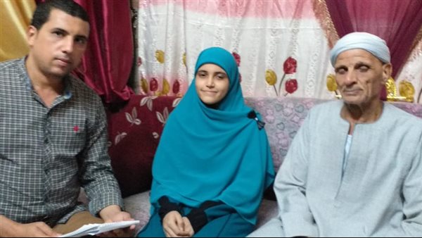 الطالبة ووالدها