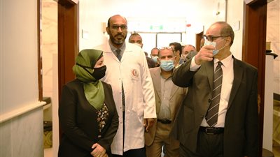 بتكلفة 5 ملايين جنيه.. افتتاح مبنى العيادات الخارجية بمستشفى قفط التعليمي 