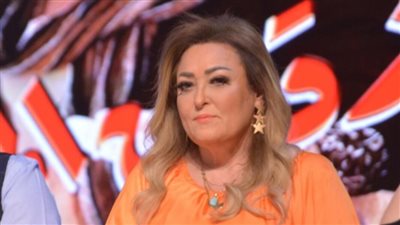 نهال عنبر: لأول مرة أغني وأقدم استعراضات في مسرحية زقاق المدق