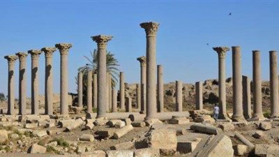  قصص علي لسان حراث المقابر في سراديب تونة الجبل وكواليس أخري عن المدينة الأثرية