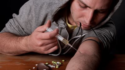 الداخلية تضبط 11 مركزًا مخالفًا لعلاج الإدمان بالجيزة 