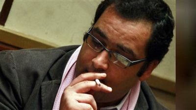 لتعذر حضور المتهمين من محبسهم.. تأجيل محاكمة زياد العليمي و5 آخرين 