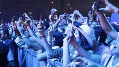 حضور جماهيري غير مسبوق في حفل محمد رمضان بـ الساحل الشمالي