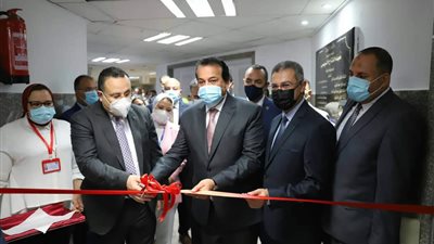 وزير التعليم العالي ورئيس جامعة الإسكندرية يفتتحان وحدة قسطرة القلب بمستشفى سموحة 