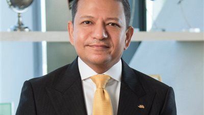 الرئيس التنفيذي لبنك المشرق يكشف أسباب سرقة الحسابات البنكية 