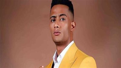 محمد رمضان يعود إلى القاهرة بعد وفاة حماته 