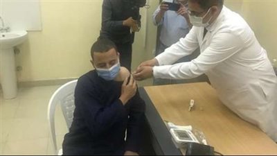 المحكمة تفصل في دعوى تطالب بتلقي السجناء لقاح فيروس كورونا