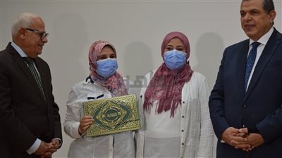 محافظ بورسعيد يوجه بتخصيص محل تجاري لـ2 من الحاصلات على دورة ريادة الأعمال