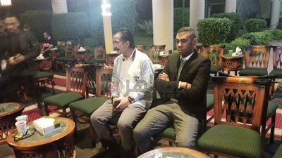 رئيس تحرير القاهرة 24 يصل عزاء حماة محمد رمضان | صور