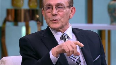 محمد صبحي: سأظل أطالب بمقاطعة الفن الهابط الذي يهدم العقول والوجدان