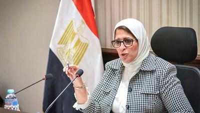 وزيرة الصحة تطالب المحافظين بتوفير أماكن لإنشاء مراكز ضخمة للتطعيم ضد كورونا