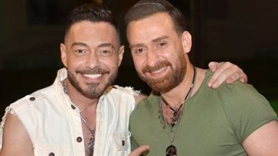 أحمد زاهر يواسي نضال الشافعي في محنته: صحتك أهم من مليون فيلم ومسلسل